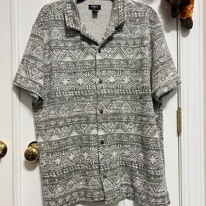 Forever 21 Green Casual Button Down Shirt with Lightweight Fabric